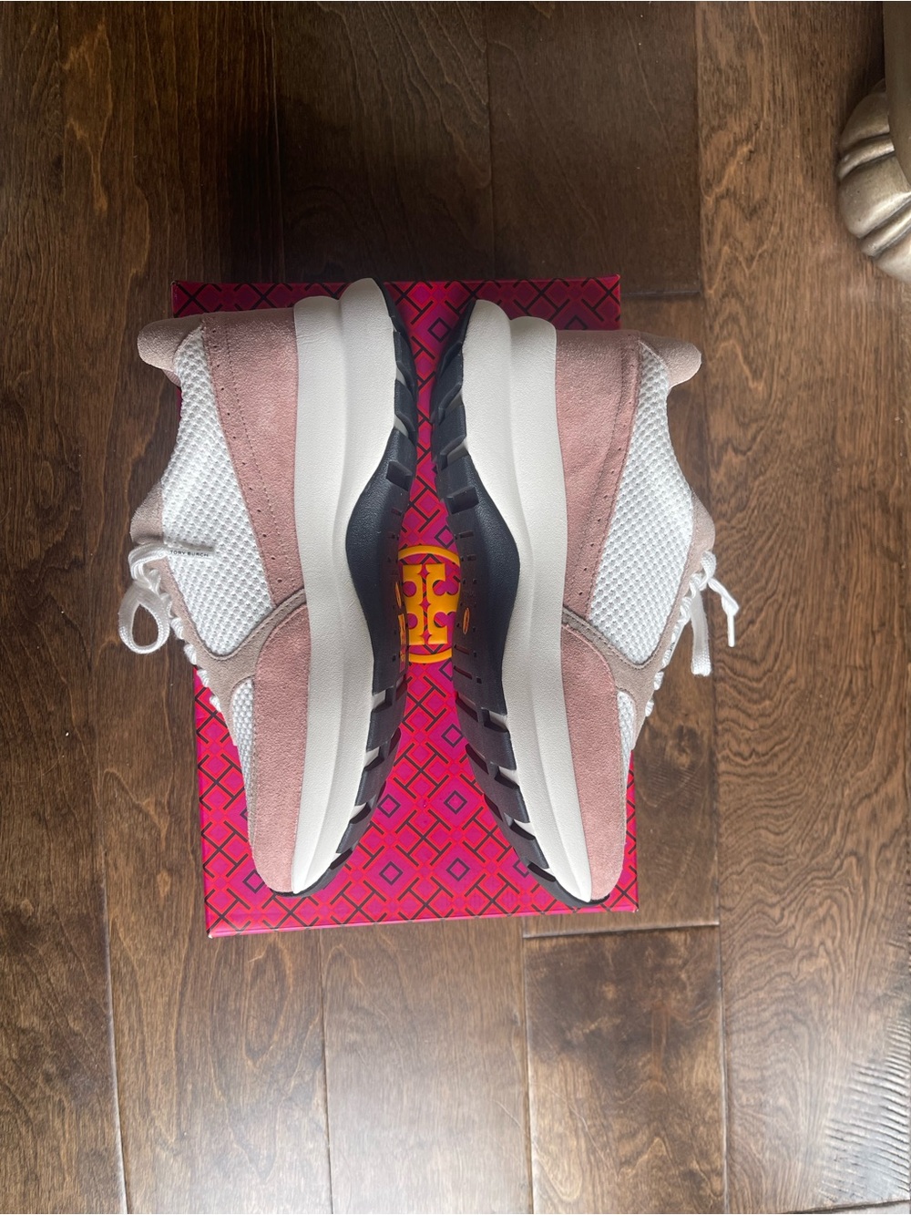 Tory Burch Kick Trainer Sneakers, New Ivory/Malva Women’s SZ 7 - Picture 5 of 9